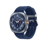 Montre connectée Samsung Galaxy Watch Ultra - Année 2025 - 47mm - 100h d'autonomie - Super AMOLED - 1,5" - IP68 - BT - Wifi - GPS - 2/64Go - Titane bleu - SM-L705FZB1INS – Image 4