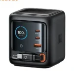 Chargeur adaptateur Mcdodo FreeGo Pro- 100W - Câble rétractable Type-C de 100cm – 2 ports Type-C et 1 port USB intégrés – Écran TFT d’affichage intégré - CH-1391