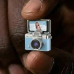 Mini caméra à écran rabattable - Vidéo résolution  1080P -  Capteur d'image CCD -  Écran HD IPS de 1,47" - LK-027 - Bleu