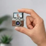 Mini caméra à écran rabattable - Vidéo résolution  1080P -  Capteur d'image CCD -  Écran HD IPS de 1,47" - LK-027 - Marron