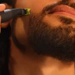 Tondeuse et rasoir hybride électrique Philips Original OneBlade - 30min d'autonomie - Utilisation sur peau humide ou sèche - QP1624/10 – Image 4